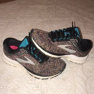 Brooks Women’s Running Shoe - Size 7.5